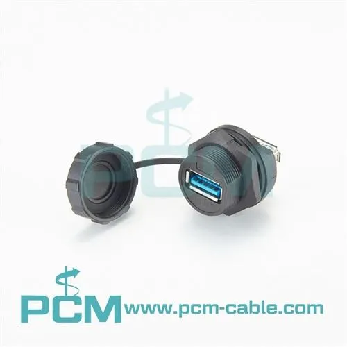 Waterproof USB 3.0 Connector with Dust Cap for Ship、Vehicle,etc.
